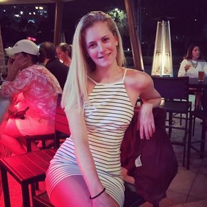 Meet your Posher, Rebekah